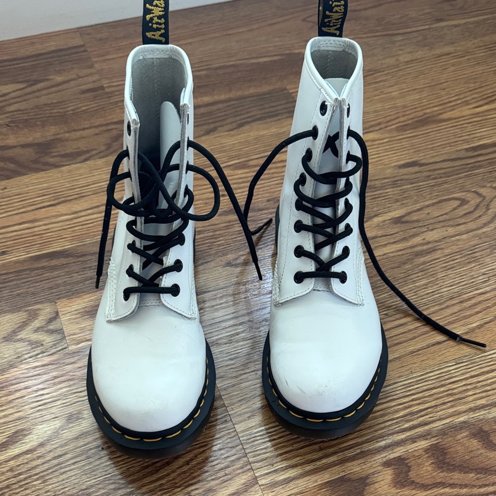Doc Martins combat boots size 8